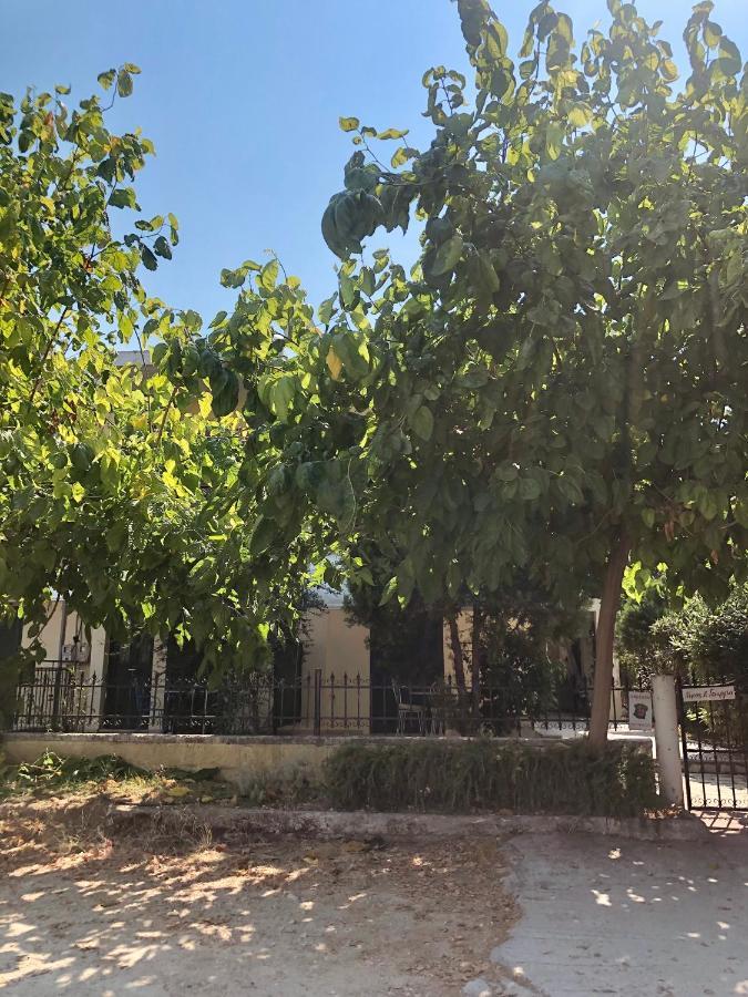 The Filoxenia Apartments, Nikiana Dış mekan fotoğraf