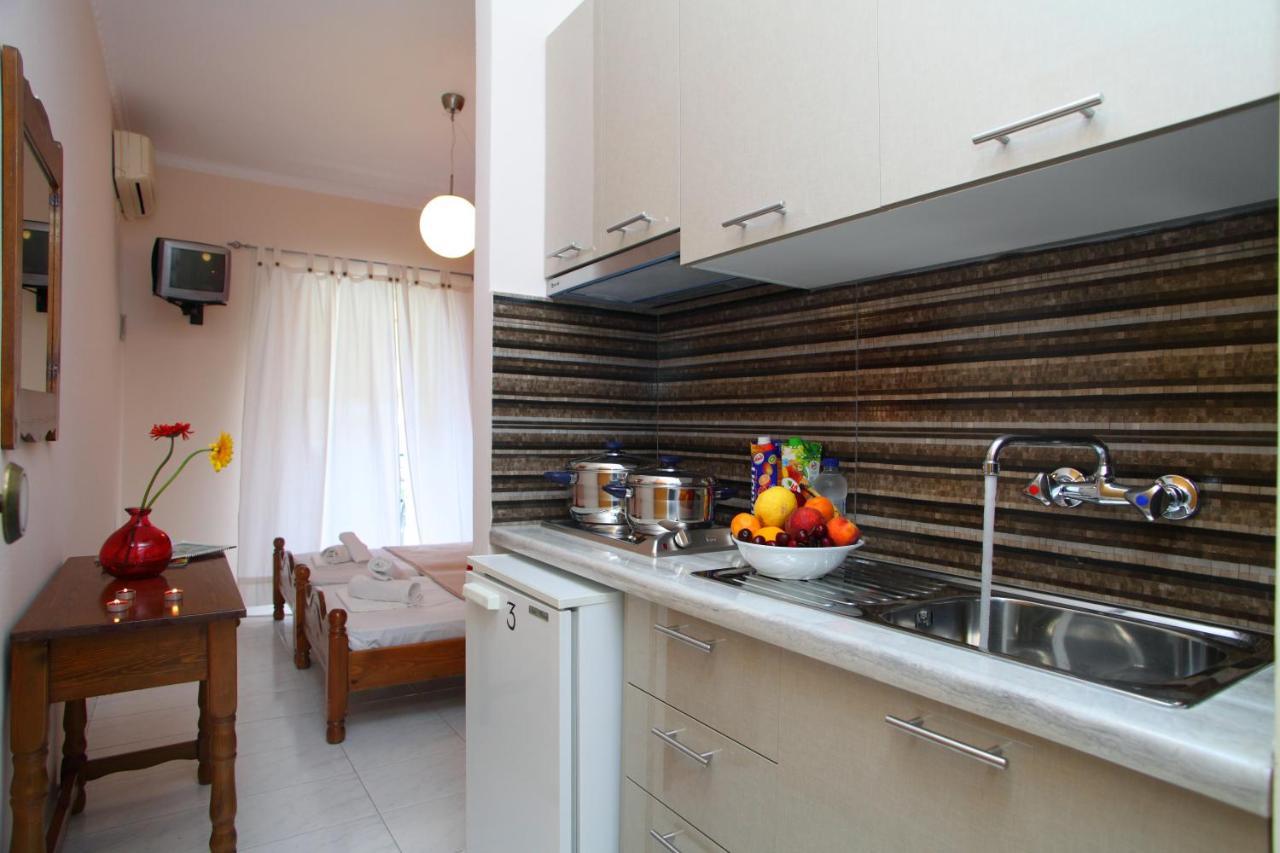 The Filoxenia Apartments, Nikiana Dış mekan fotoğraf
