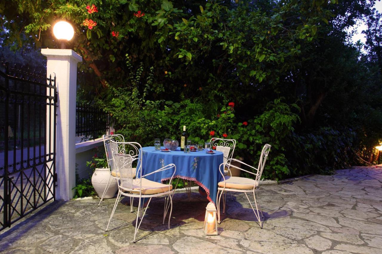 The Filoxenia Apartments, Nikiana Dış mekan fotoğraf